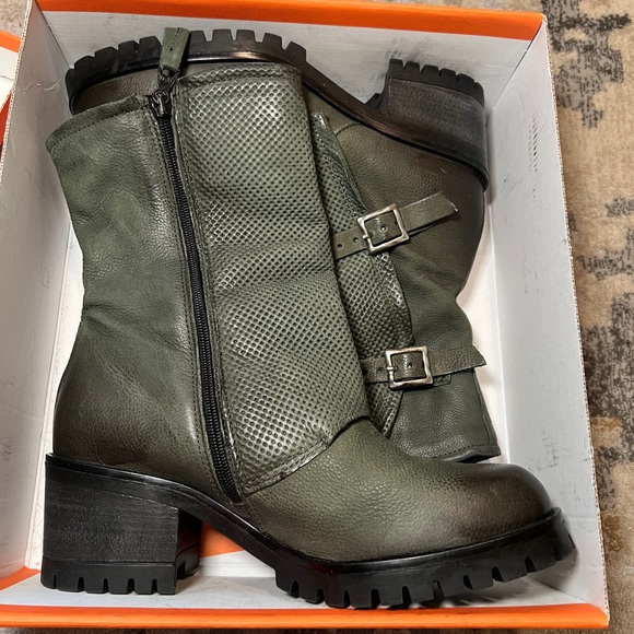 Miz Mooz Heeled Boot - Picture 2 of 5